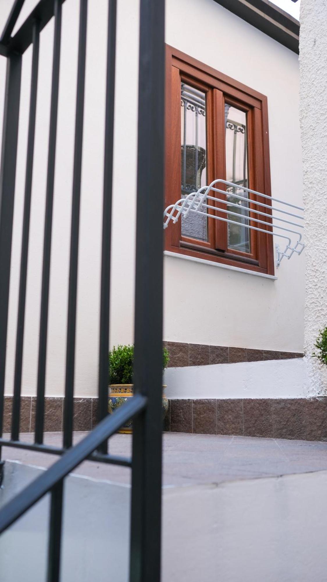 Dimora Del Pescatore - Holiday House Чефалу Екстериор снимка